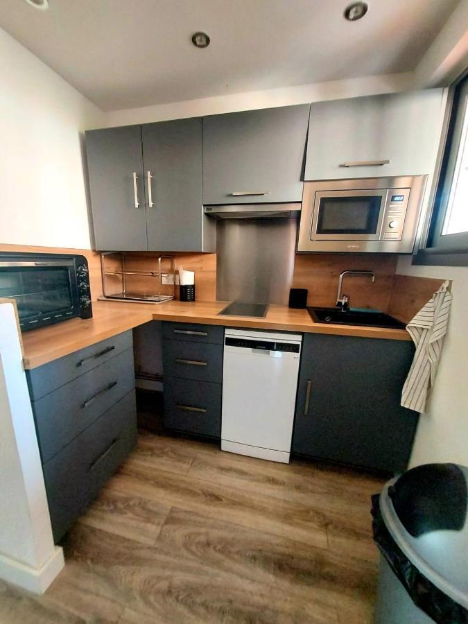 Appartement T3 Plein Centre Ville Le Lavandou Exterior foto